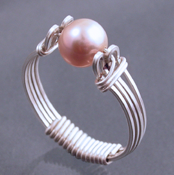 Illusion Prong Ring 